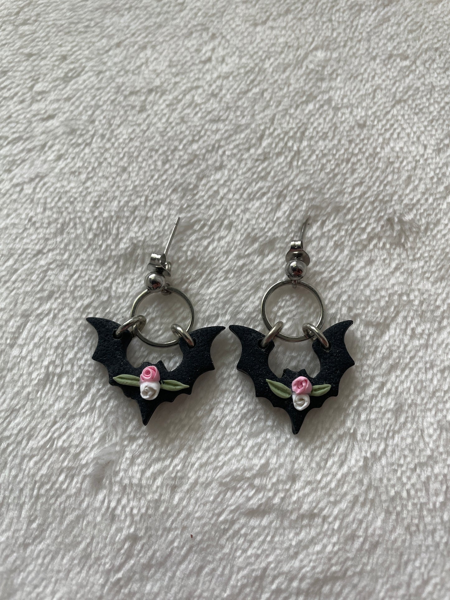 Black bat dangle earrings | Halloween earrings