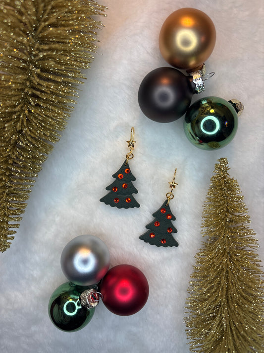 Shimmering Christmas tree dangles