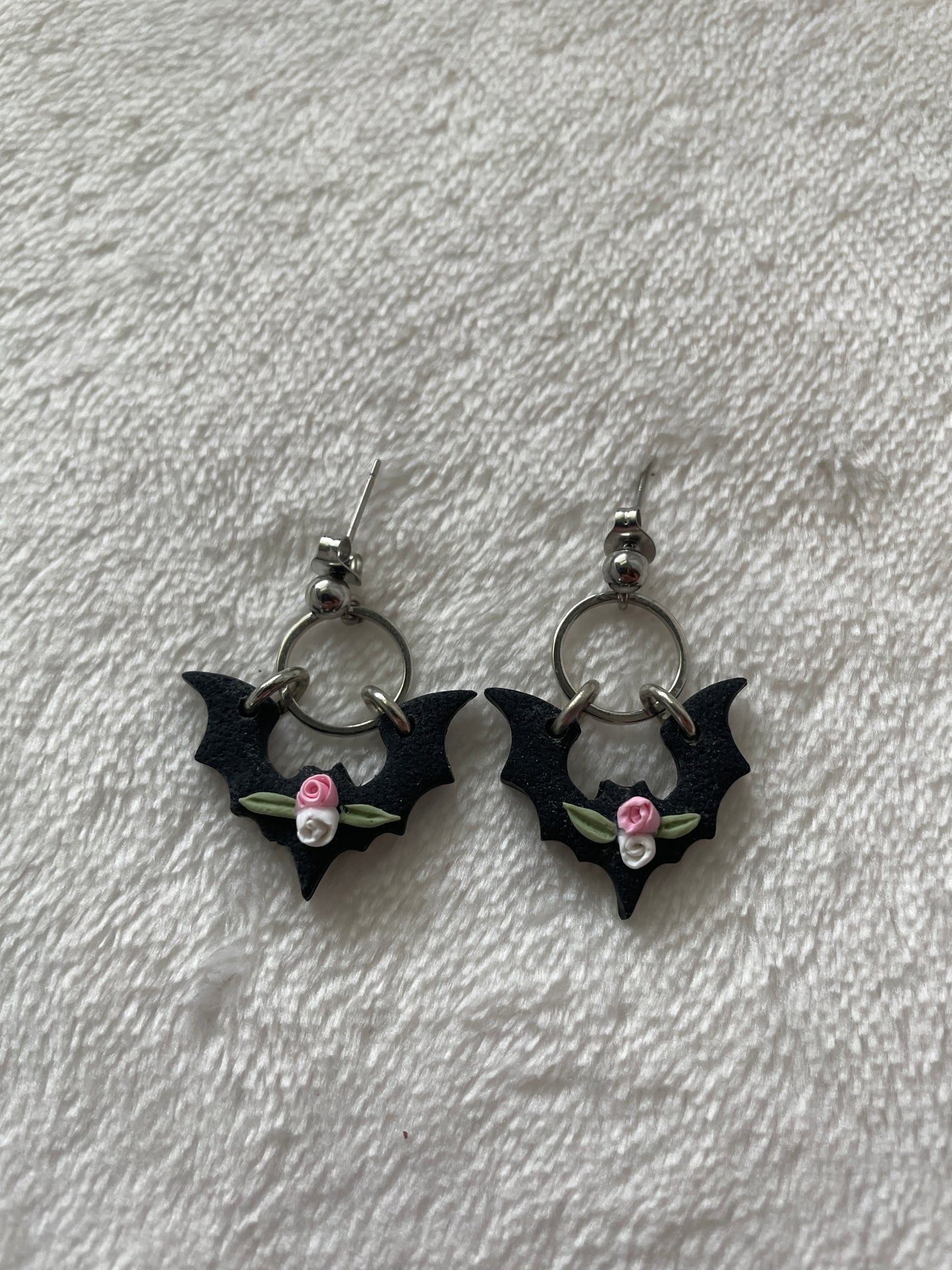 Black bat dangle earrings | Halloween earrings