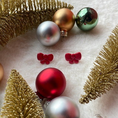 Holiday bow studs