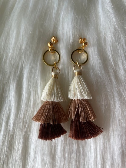 Three-tiered tassel dangles