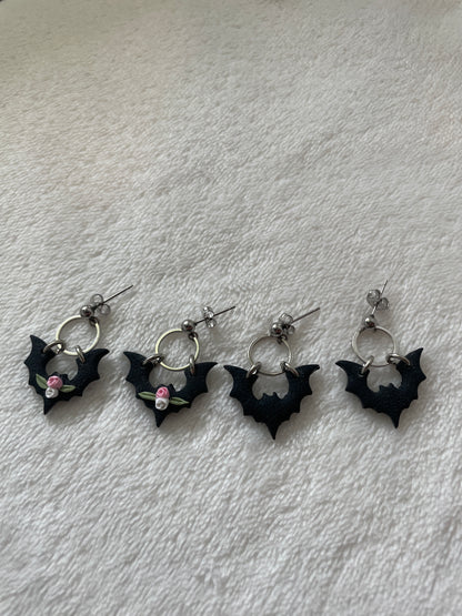 Black bat dangle earrings | Halloween earrings