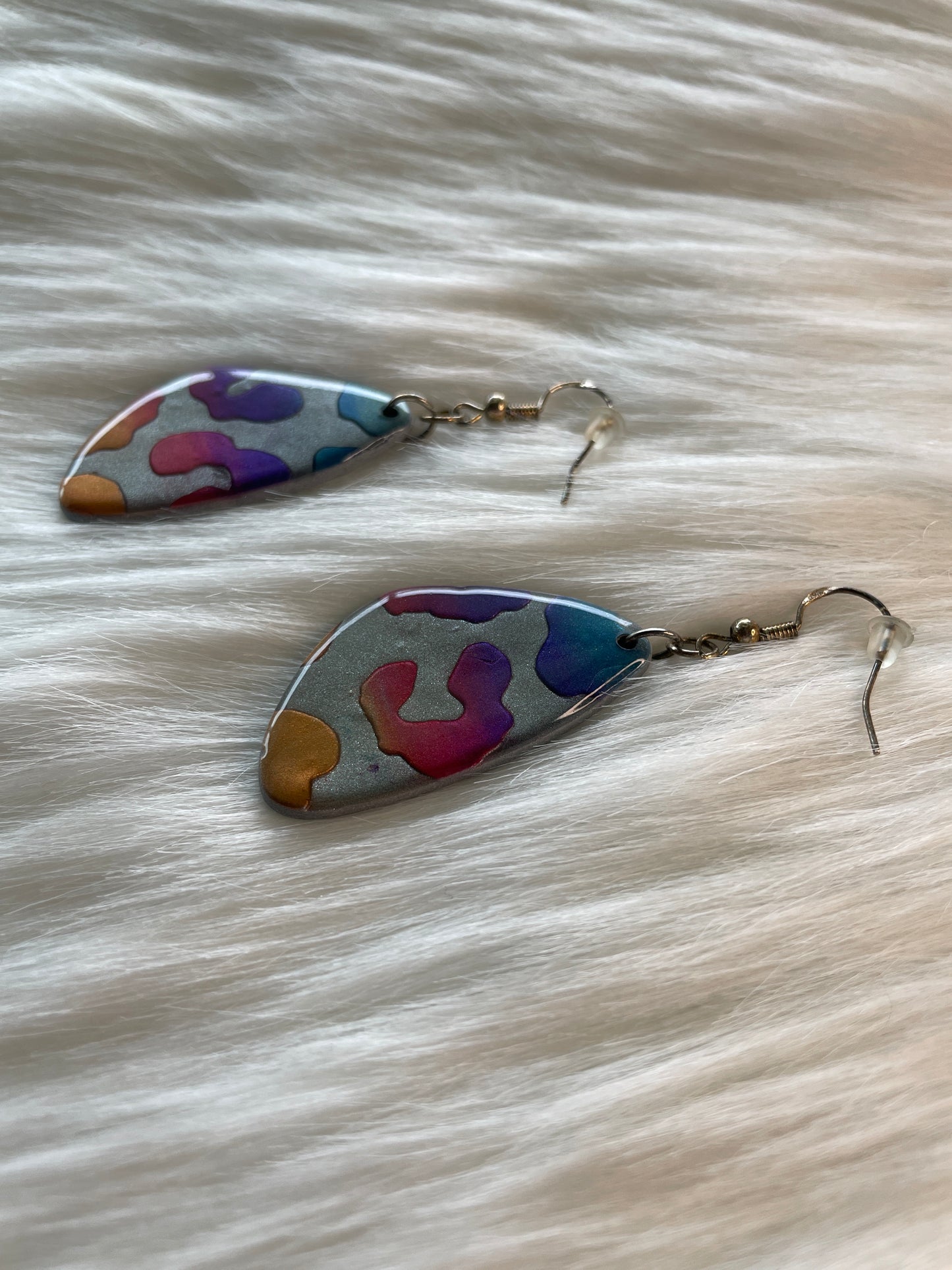 Lava lamp teardrop dangles