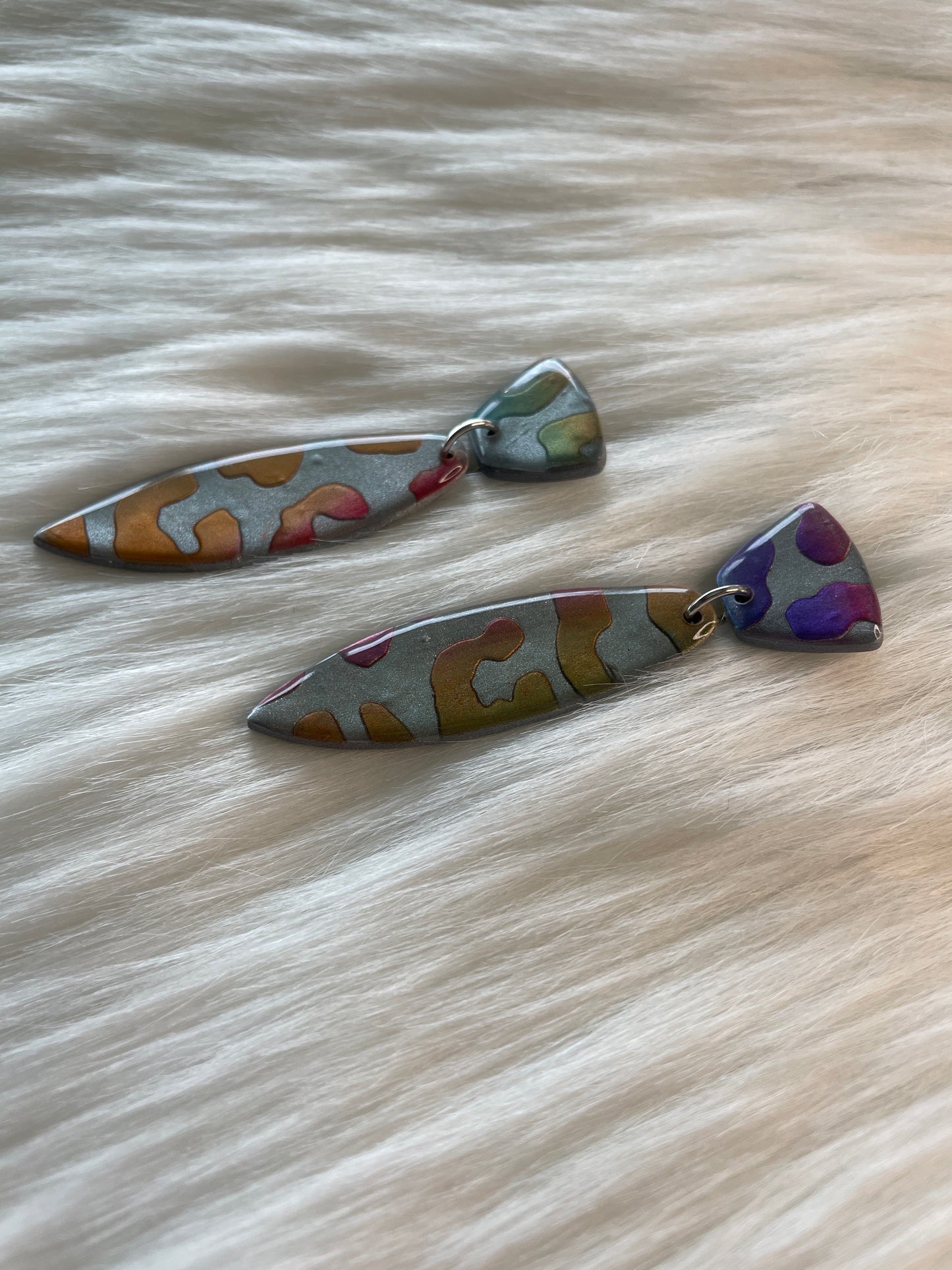 Lava lamp surfboard dangles