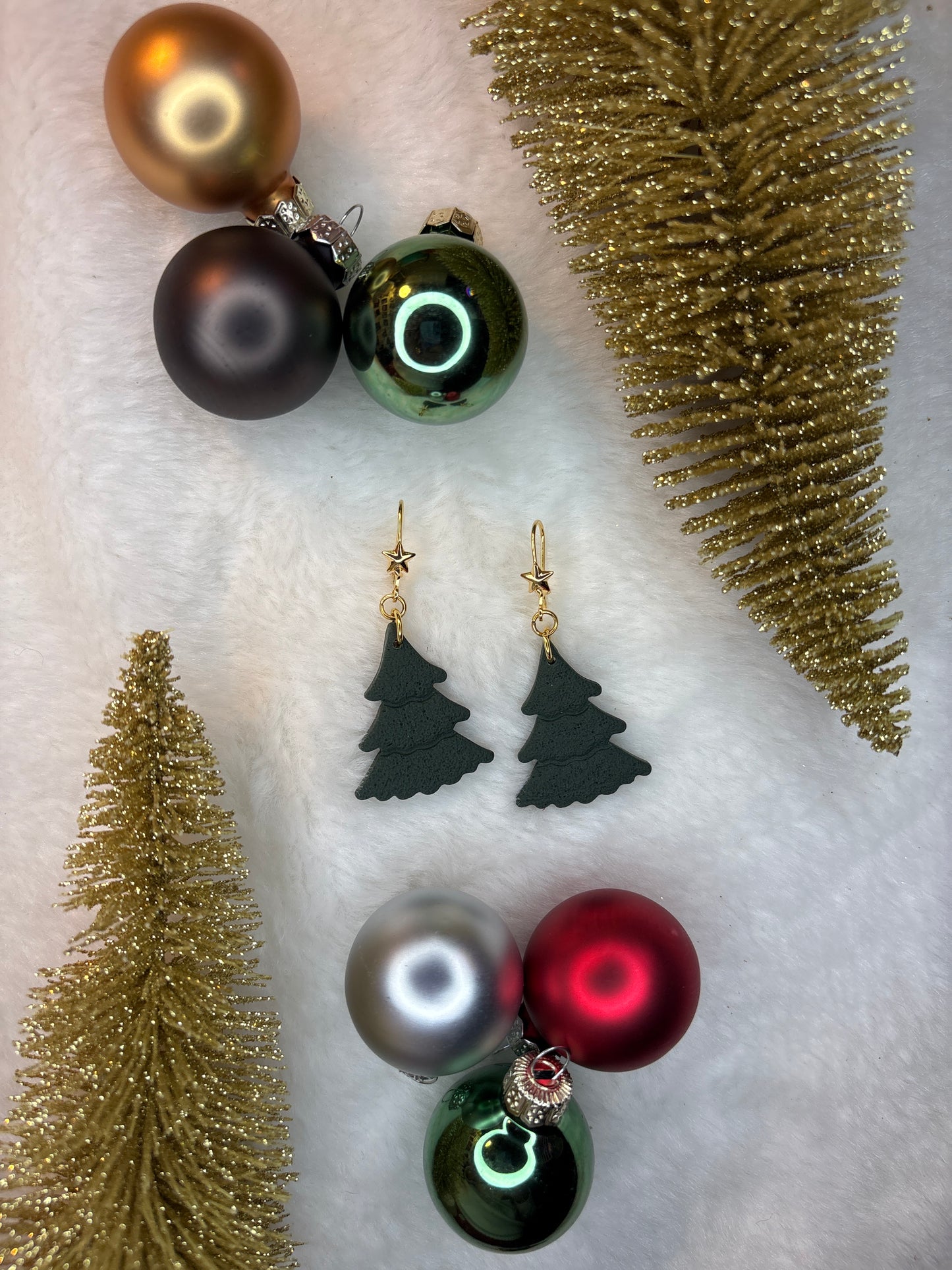 Christmas tree dangles