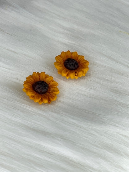 Sunflower stud earrings | Fall earrings