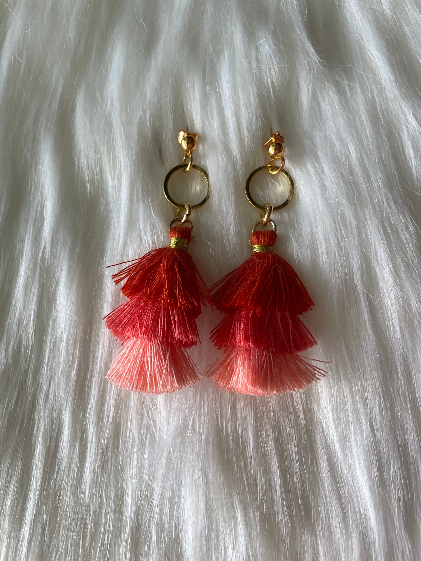 Three-tiered tassel dangles